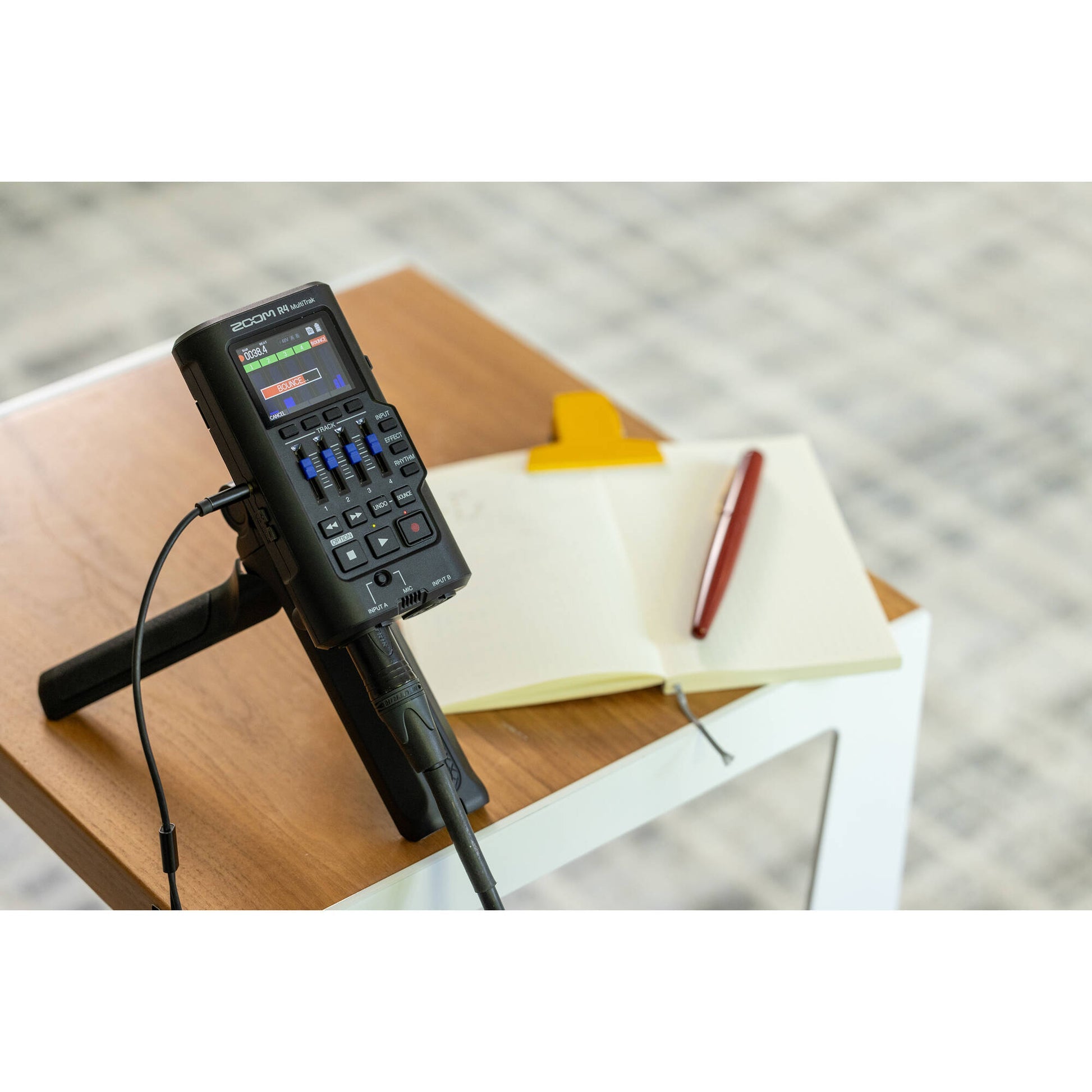 Zoom R4 MultiTRAK Track Recorder For Musicians