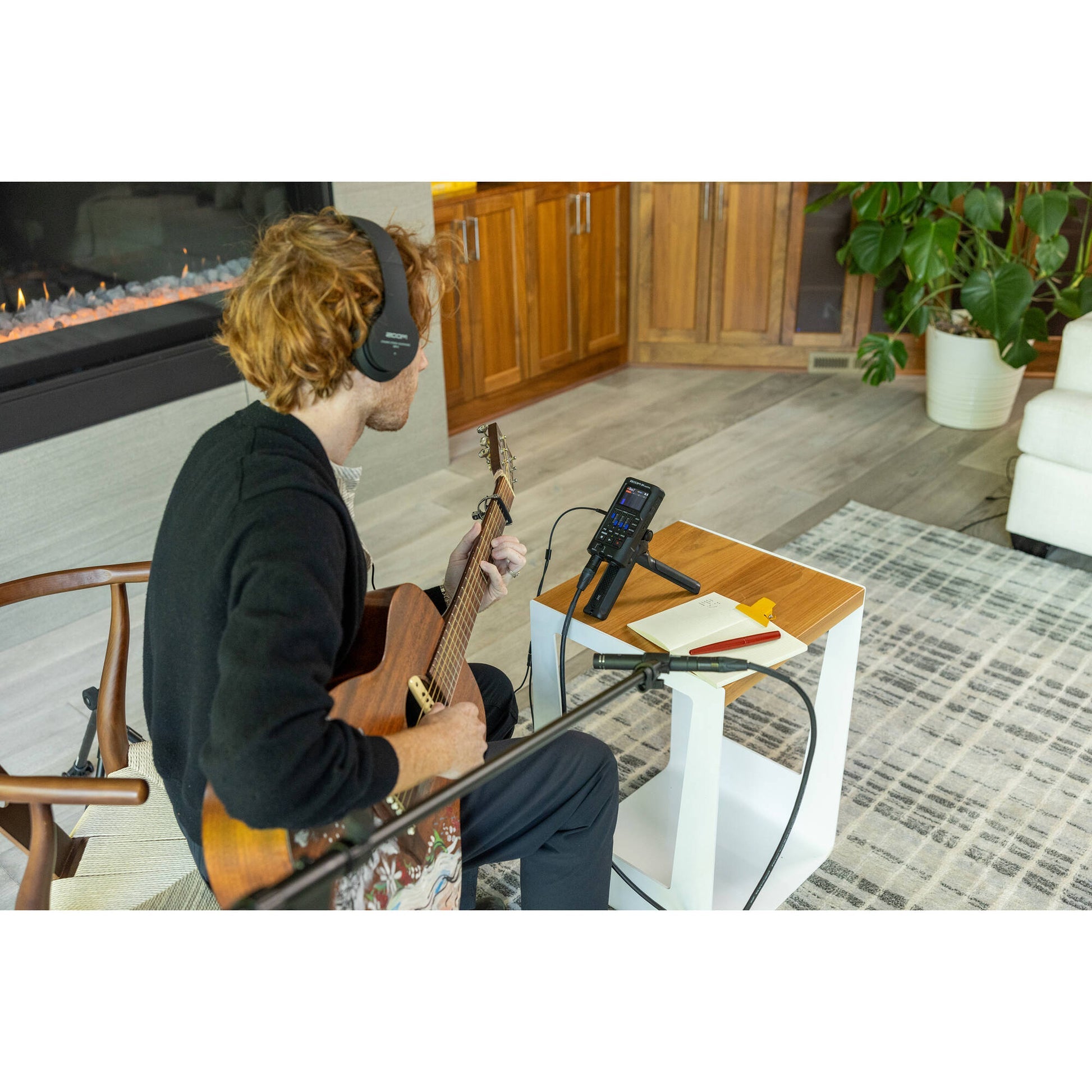 Zoom R4 MultiTRAK Track Recorder For Musicians