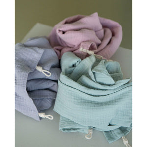 Membantu Canopy, Pink