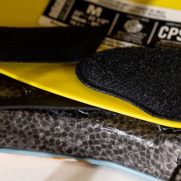 Nutcase Street Everest Mips Cycling Helmet, 56-60 cm