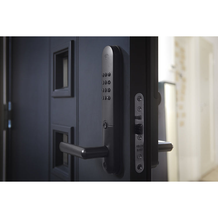 Yale Doorman L3 Smart Lock, Black