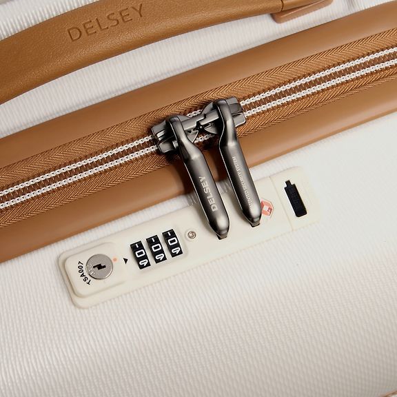 Delsey Chatelet Air 2.0 55 cm Suitcase, White