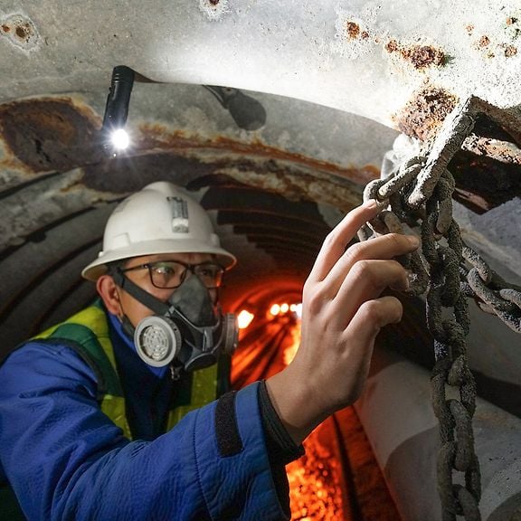 Fenix HM61R V2.0 Multifunctional Headlamp, 1600 lm