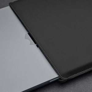 Woolnut Coated Sleeve - Protective Sleeve for 16" MacBook Pro, Black