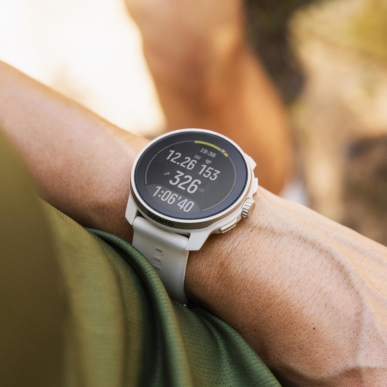 The Suunto Race S Powder Gray