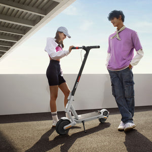 Yadea Artist Kickscooter, White