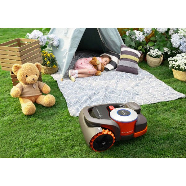 Segway Navimow H800e+VF Robotic lawn mower, Black