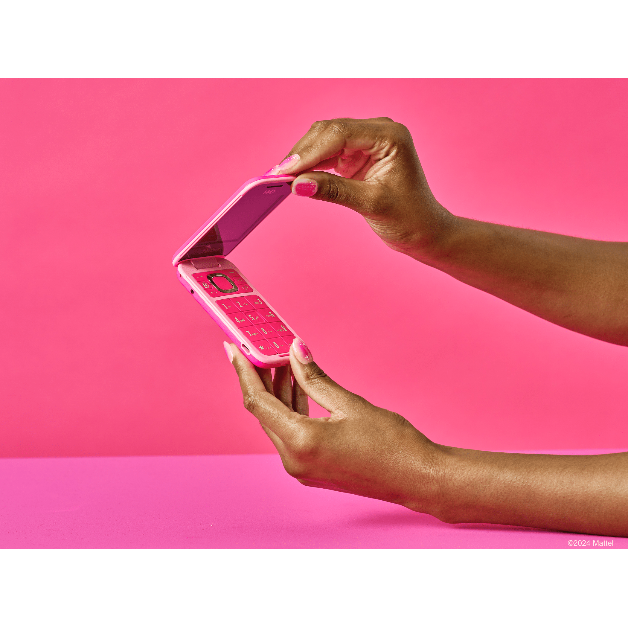 HMD Barbie Phone - Feature Phone Dual-SIM, Pink