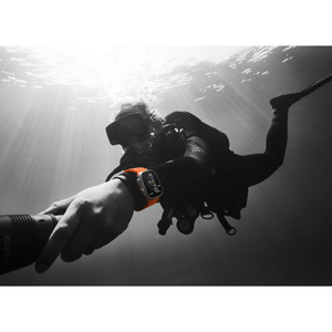 Apple Watch Ultra 2, 49mm Black Titanium with Black Trail Loop, M/L